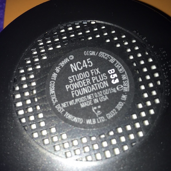 x1 MAC NC45 STUDIO FIX POWDER PLUS FOUNDATION BRAND NEW BOXED - Picture 8 of 8